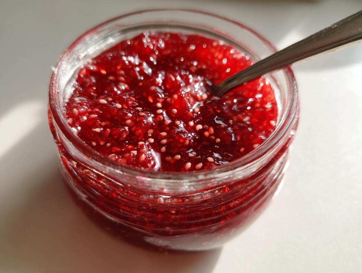 Mua Raspberry Jam 3-Ingredient Raspberry Jam: Great Joy